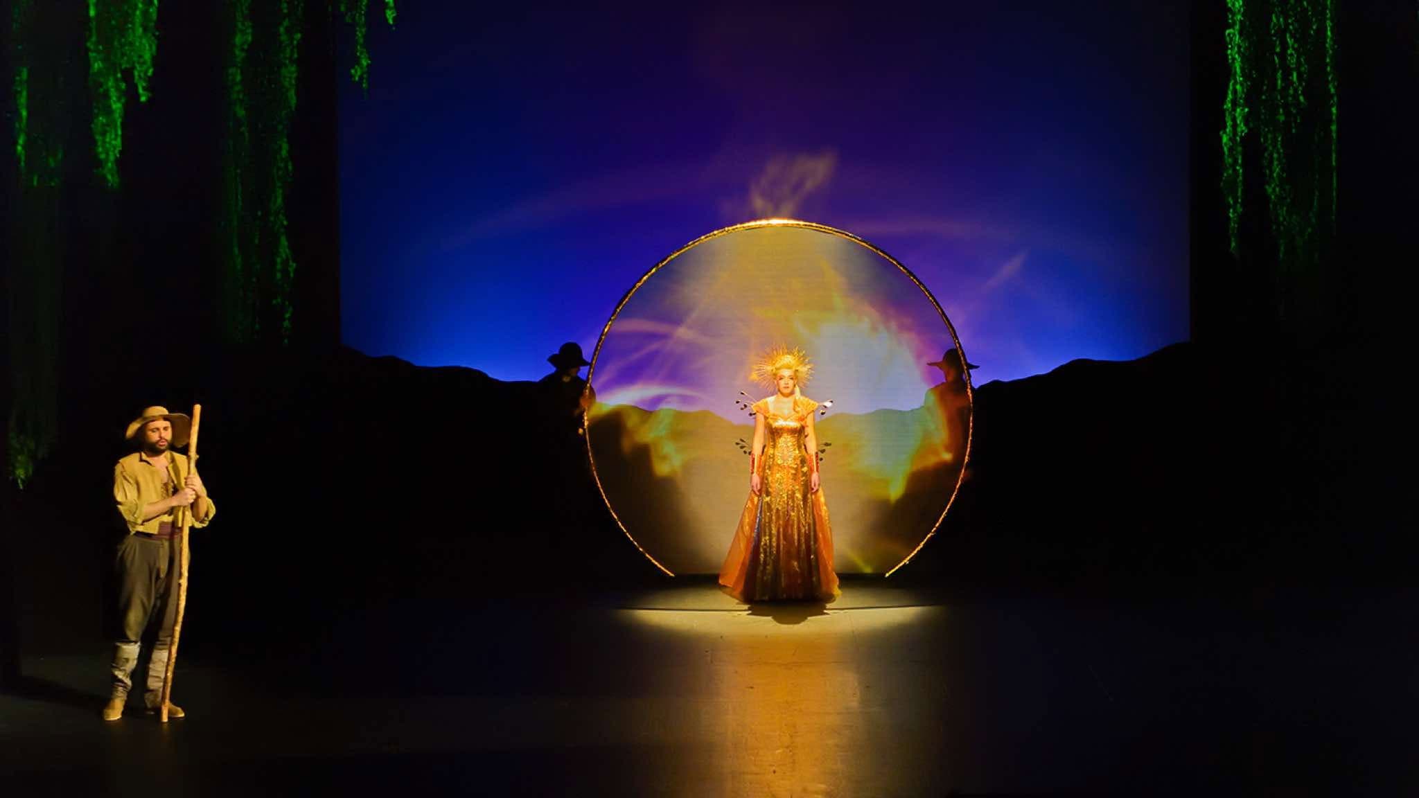 Titon et l'aurore backdrop