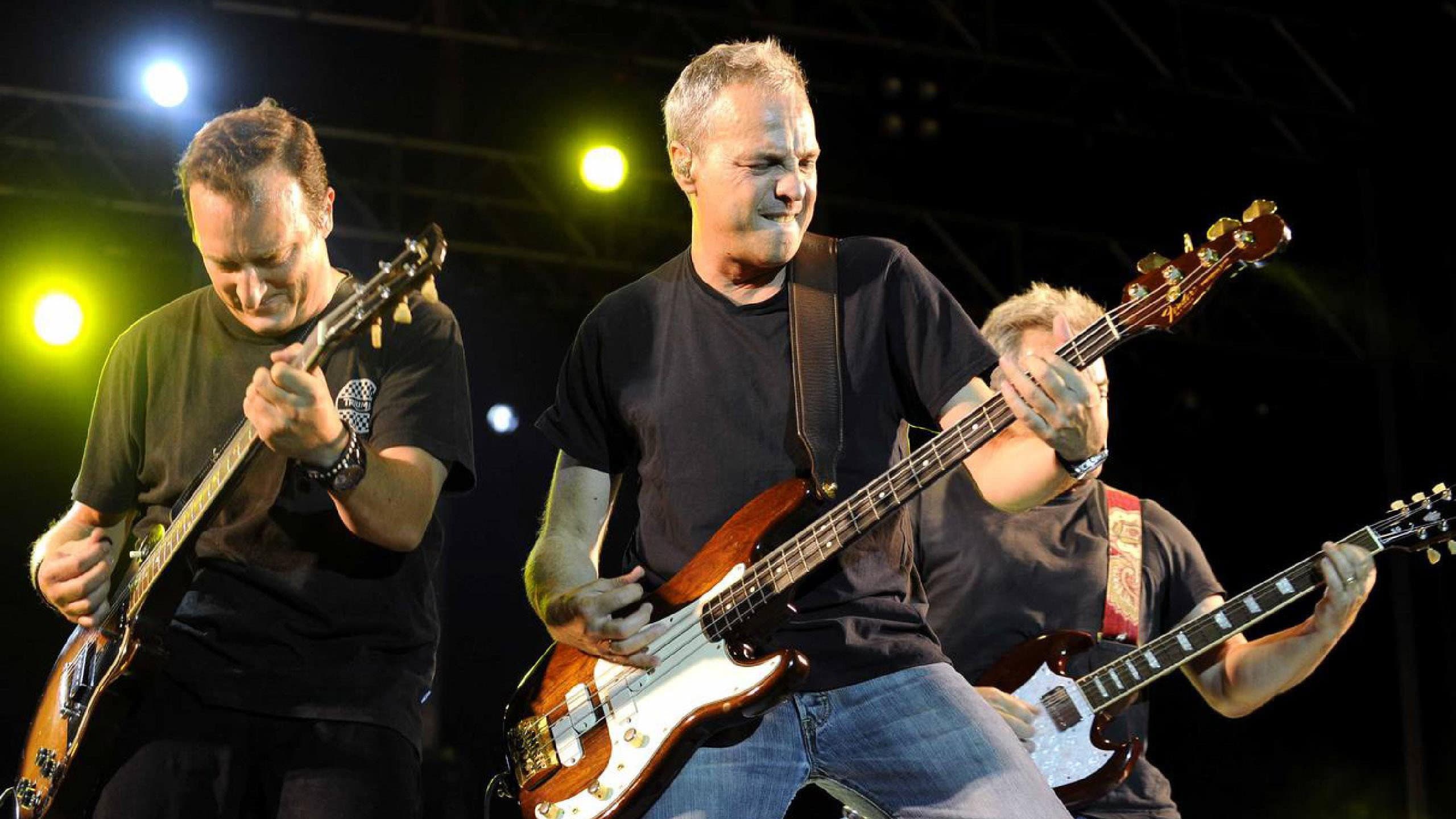 Hombres G: Direct from Las Ventas 2003 backdrop