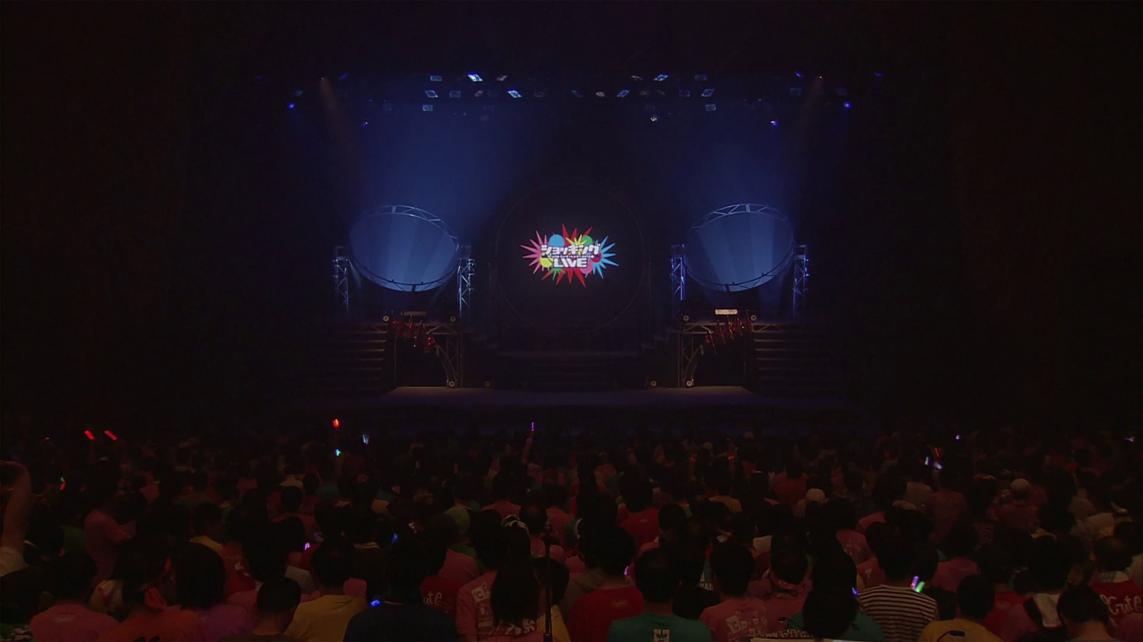 ℃-ute 2010 Spring ~Shocking LIVE~ backdrop
