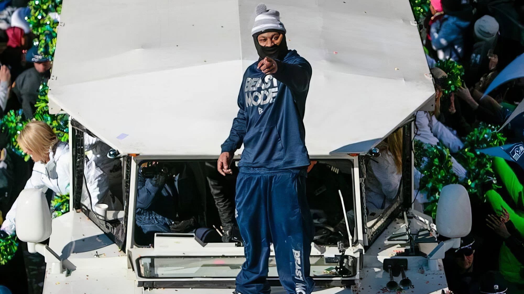 Lynch: A History backdrop
