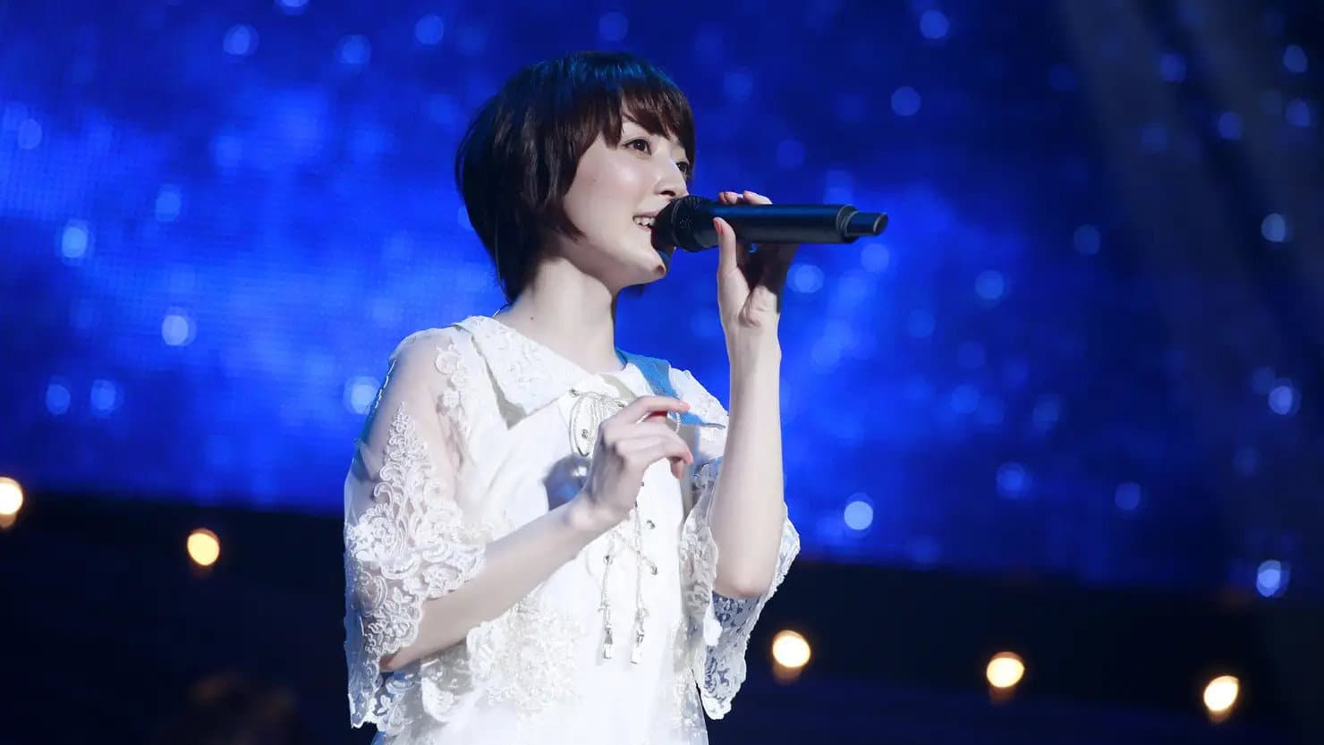 Live Avenue Kana Hanazawa in Budokan backdrop