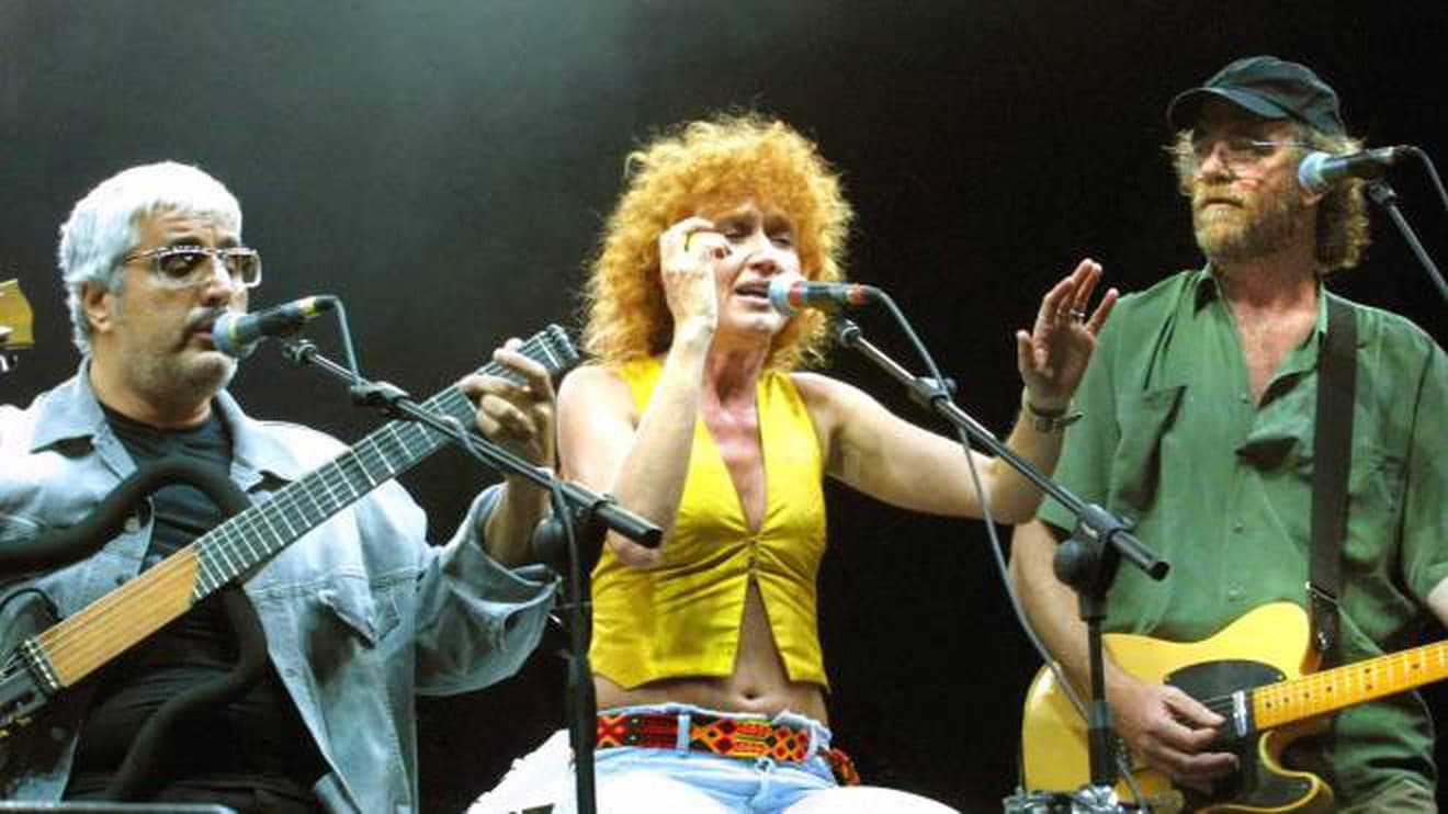 Pino Daniele, Francesco De Gregori, Fiorella Mannoia, Ron: In Tour backdrop