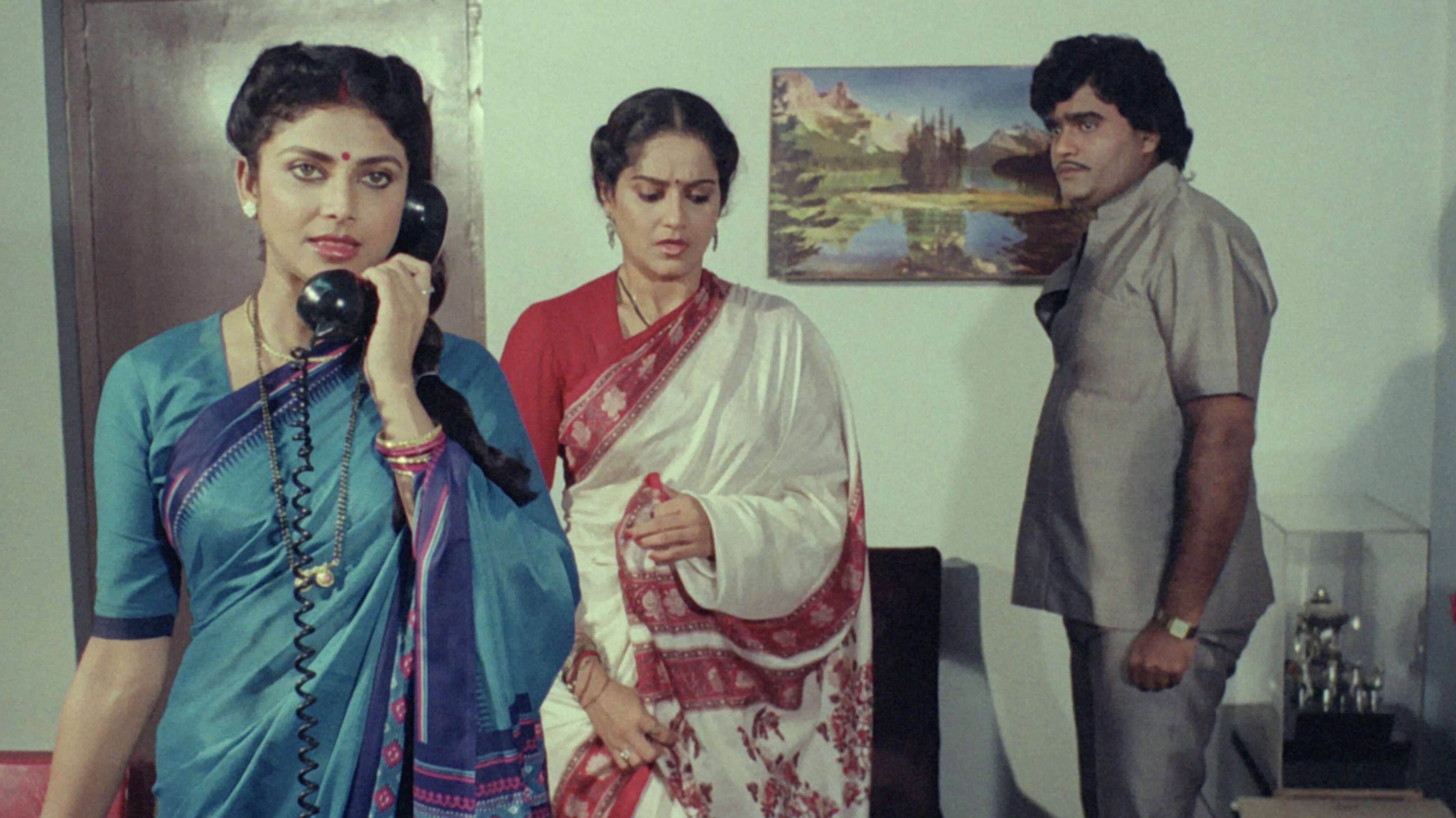 Shubhamangal Savadhan backdrop