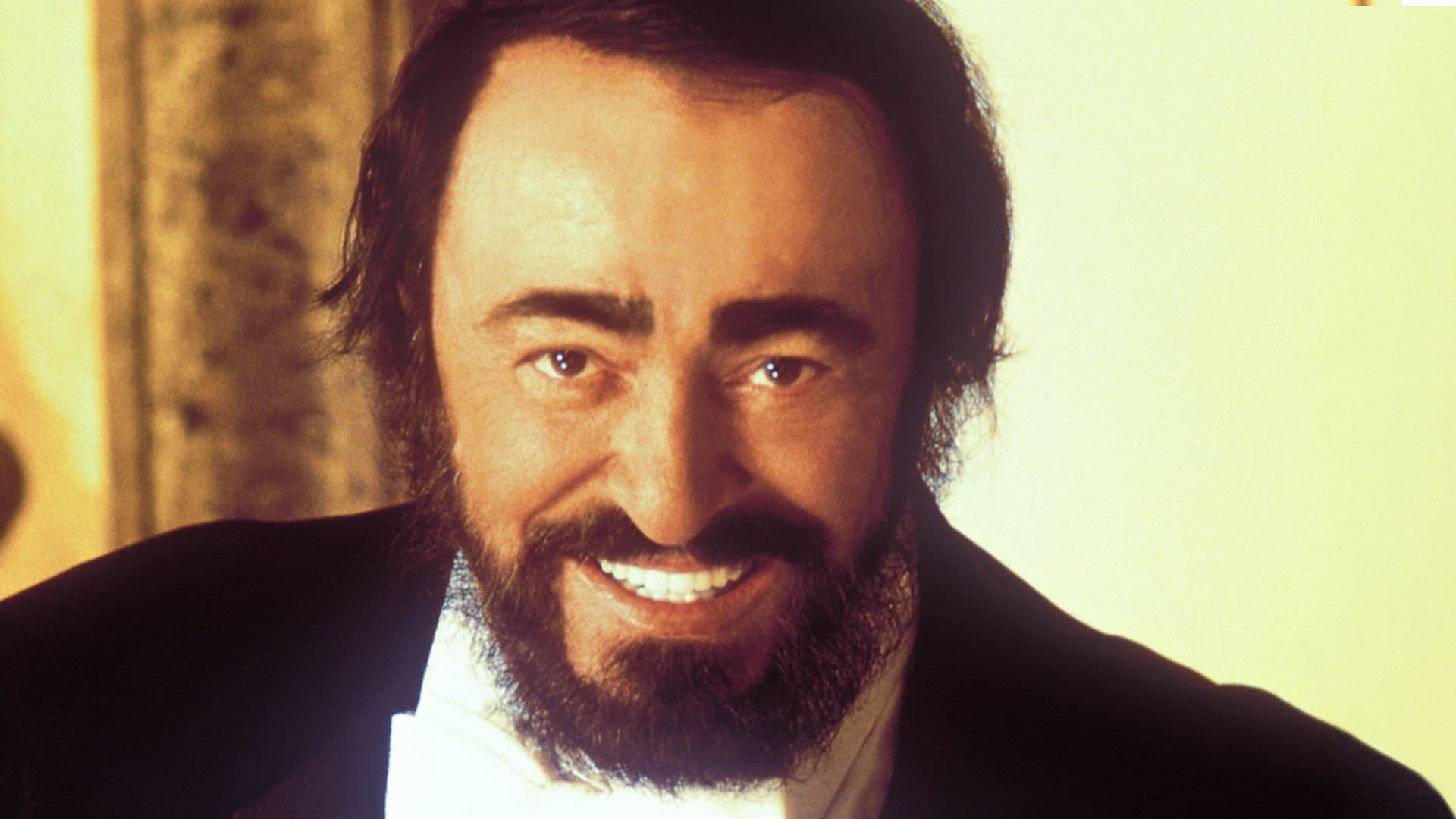 Pavarotti: King of the High C's backdrop