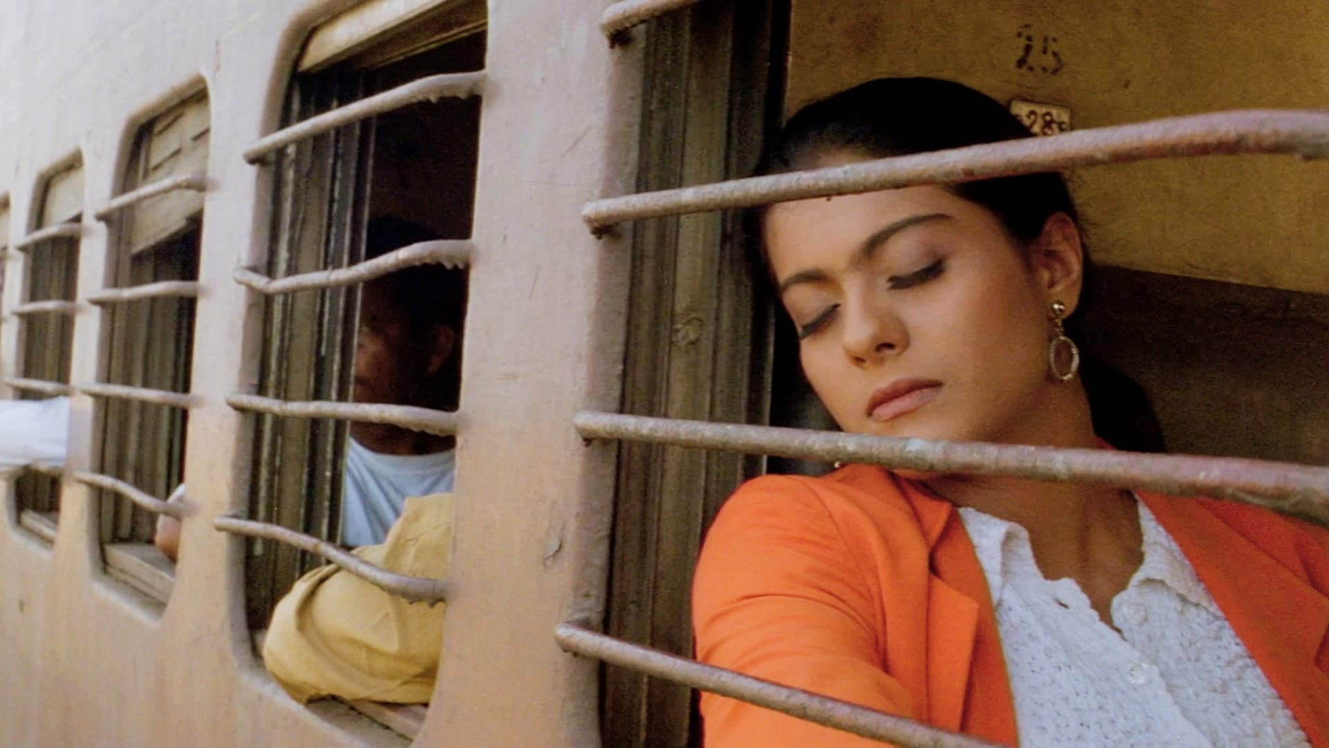 Pyaar To Hona Hi Tha backdrop