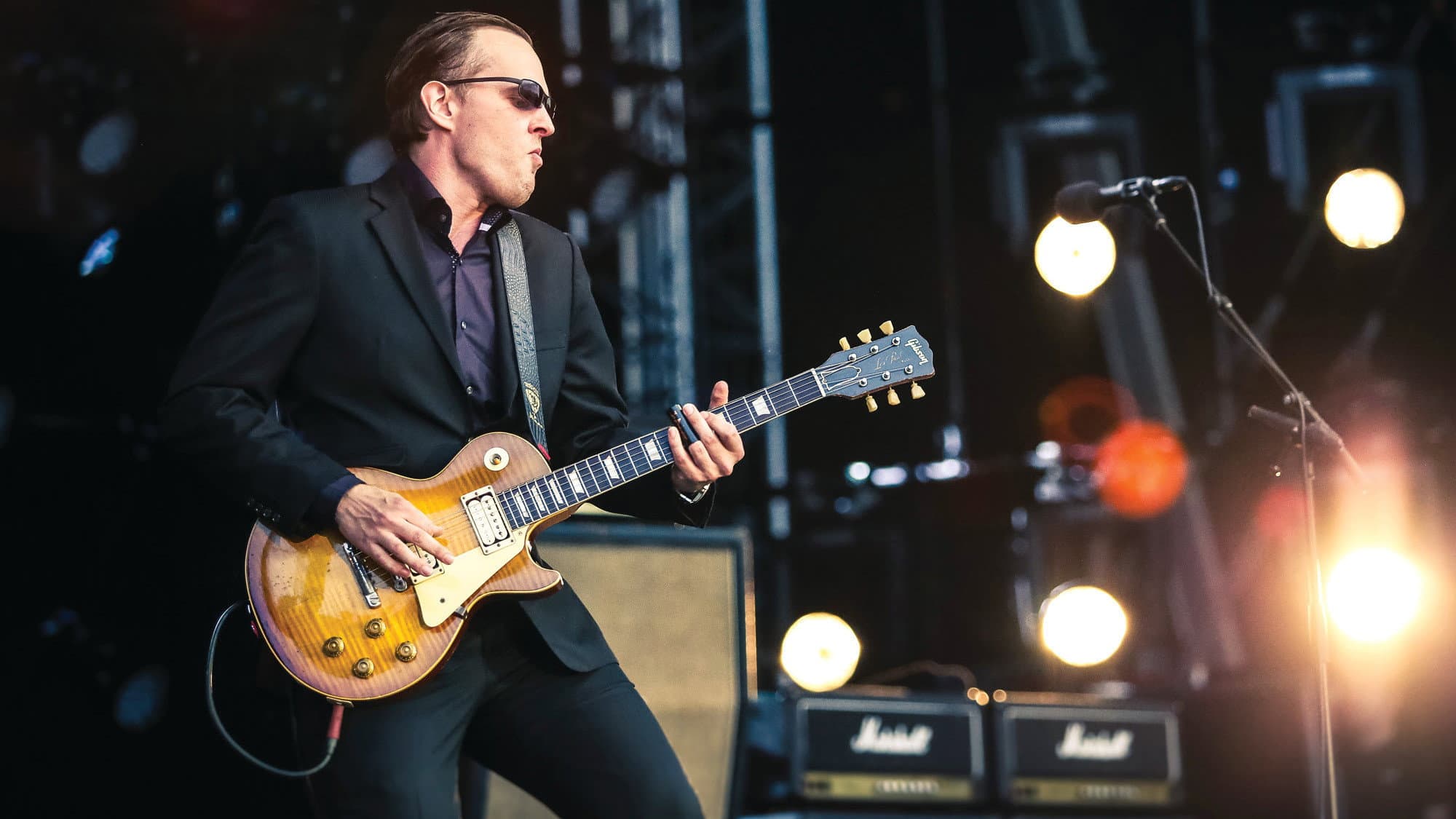 Joe Bonamassa: Live at Beacon Theatre backdrop